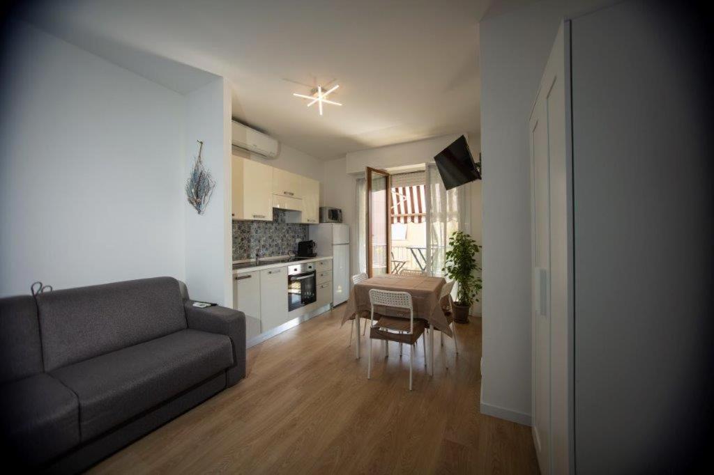 Casa Primavera Ventimiglia Eksteriør bilde